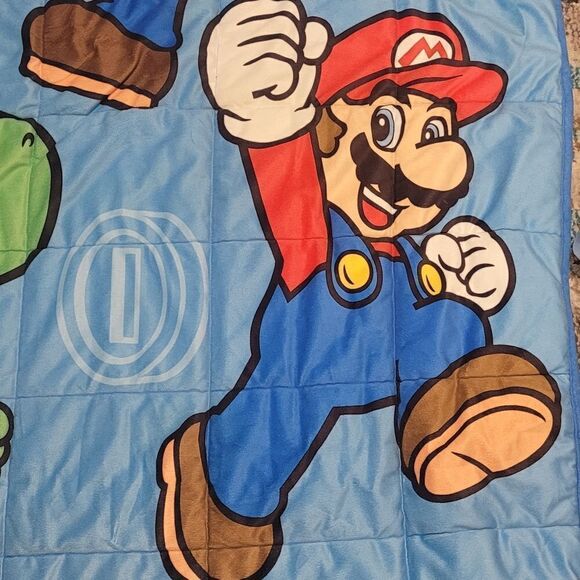 Super Mario 5lb weighted blanket - Picture 3 of 12